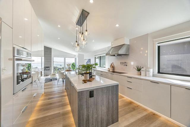 651 Stetson Street, Moss Beach CA: https://media.crmls.org/mediaz/4e401dcc-d307-4998-8d41-7d9060015a44.jpg