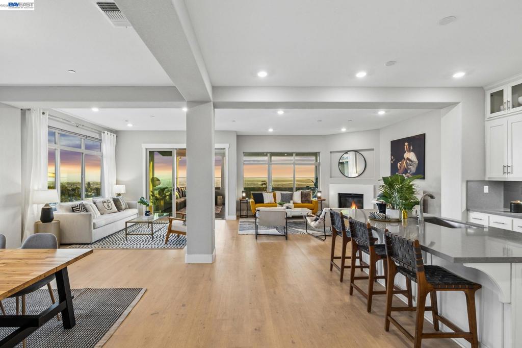 6767 SKYVIEW DRIVE