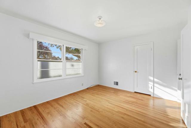 5164 Carter Avenue, San Jose CA: https://media.crmls.org/mediaz/4e40e51e-5e23-435f-9718-8738affa7025.jpg