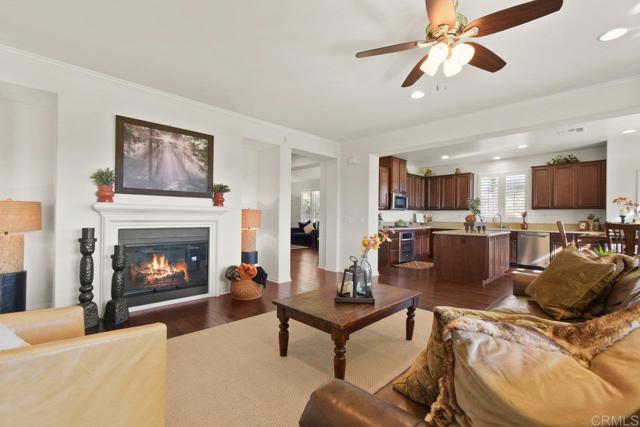 Detail Gallery Image 14 of 56 For 1912 Corte Escena, Chula Vista,  CA 91914 - 4 Beds | 3/1 Baths