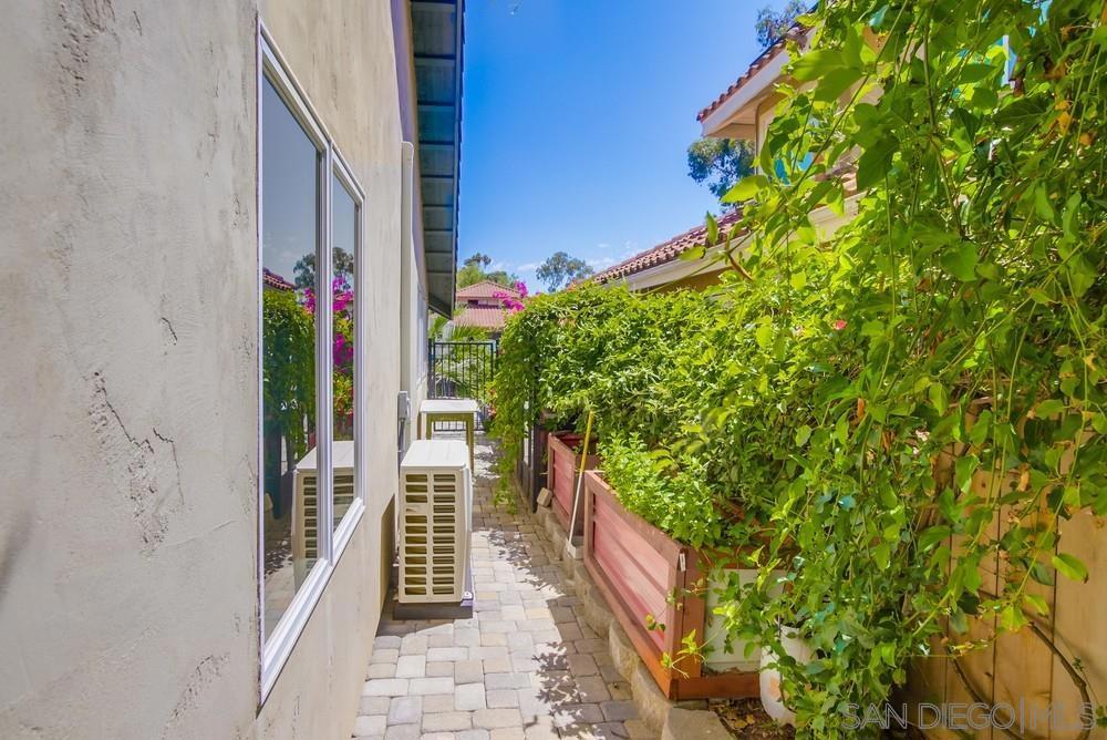 MLS #250032414SD img 54