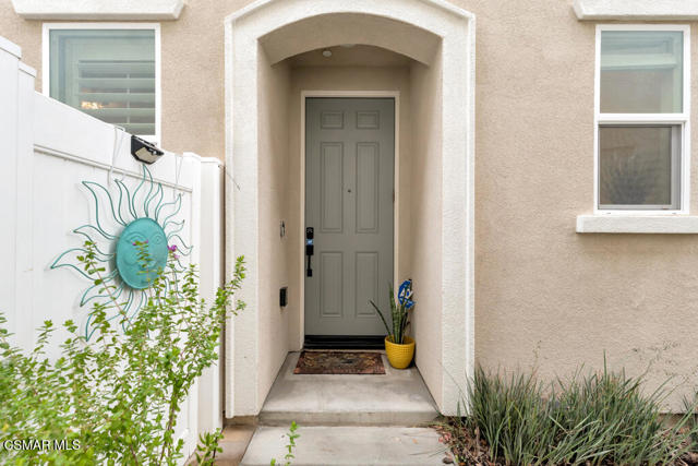 8565 N Walnut Way, West Hills CA: https://media.crmls.org/mediaz/4e41c4bc-0de0-4b7b-8287-de310cfe7bd7.jpg