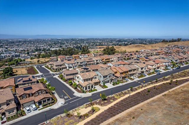 30111 Mountain View Drive, Hayward CA: https://media.crmls.org/mediaz/4e41e4a2-31d9-4df0-86e4-24fad455c4e3.jpg