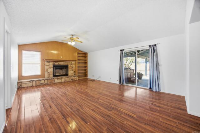 Detail Gallery Image 19 of 55 For 905 Cimarron Ct, Ridgecrest,  CA 93555 - 4 Beds | 2/1 Baths