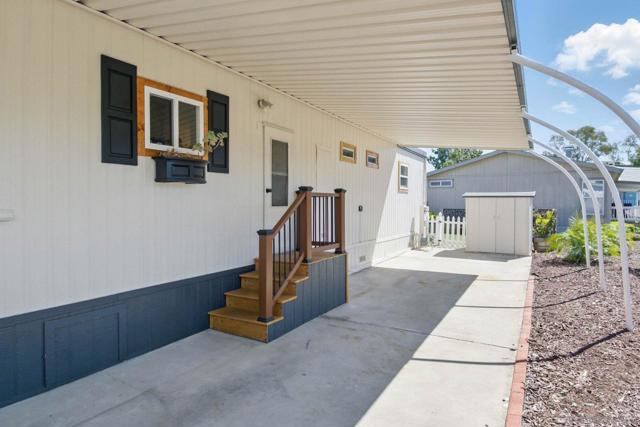 525 W El Norte, Escondido CA: https://media.crmls.org/mediaz/4e420cf4-fafc-466a-9acb-4e62762d60ca.jpg