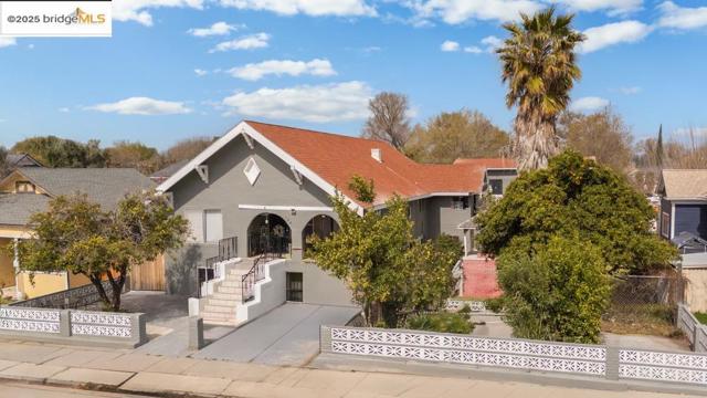 127 E 6th, Tracy CA: https://media.crmls.org/mediaz/4e42386a-2318-4768-a2f4-7eb507f75ad1.jpg