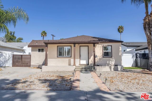 17507 Emelita Street photo 2