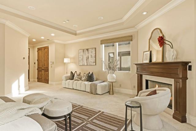 484 Cherry Avenue, Los Altos CA: https://media.crmls.org/mediaz/4e4319e1-78fb-4b93-b424-200e9e9a3503.jpg