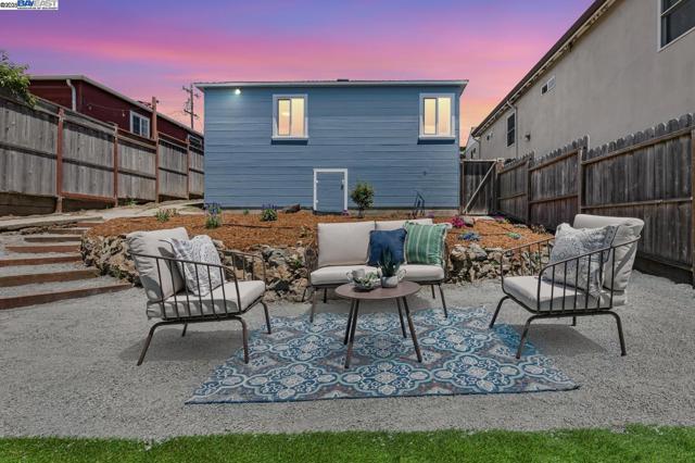 1541 Merced Street, Richmond CA: https://media.crmls.org/mediaz/4e43bf74-4651-405d-877e-214879d9eeba.jpg