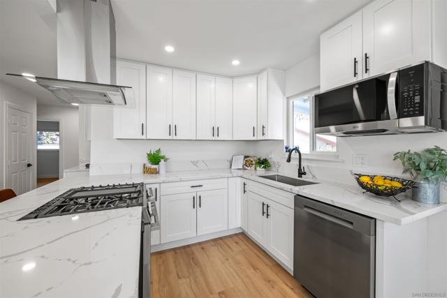 2951 MANOS DRIVE, San Diego CA: https://media.crmls.org/mediaz/4e43dabb-5a03-4e6c-a445-045c03f1641b.jpg