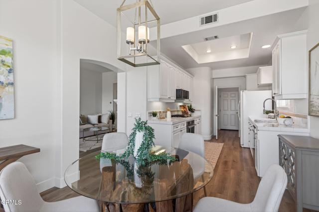 Detail Gallery Image 15 of 66 For 931 Corte Augusta, Camarillo,  CA 93010 - 3 Beds | 2/1 Baths