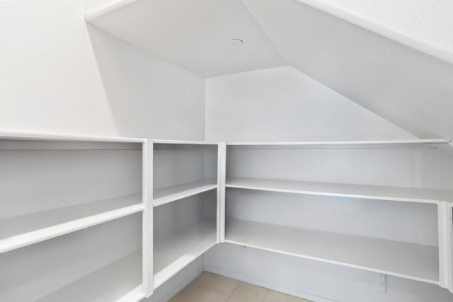 31445 Wieck Road, Winchester CA: https://media.crmls.org/mediaz/4e44a75a-a379-4d9b-937a-d5ec9dcb0ccb.jpg