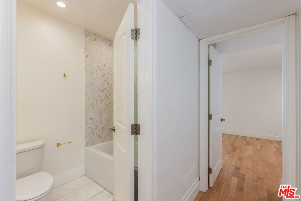 MLS #25611425 image #16