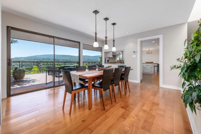 165 Golden Oak Drive, Portola Valley CA: https://media.crmls.org/mediaz/4e468b43-cc90-4e74-a9ff-b7a937ea4dfd.jpg
