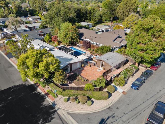 814 Gail Avenue, Sunnyvale CA: https://media.crmls.org/mediaz/4e47044f-7e90-4e16-94e8-6af4e4e079c4.jpg