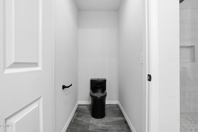 Detail Gallery Image 12 of 29 For 259 Riverdale Ct #241,  Camarillo,  CA 93012 - 2 Beds | 2 Baths