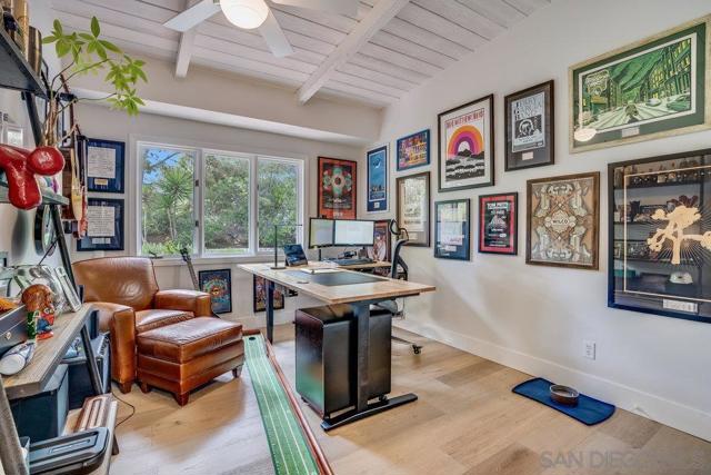 15035 El Camino Real, Del Mar CA: https://media.crmls.org/mediaz/4e497155-569c-44c0-9c97-fa4c83f3b034.jpg