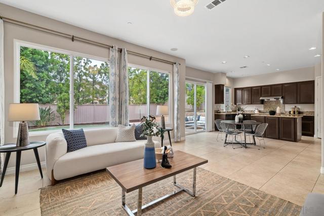 10518 Monterey Ridge Dr, San Diego CA: https://media.crmls.org/mediaz/4e4988a4-2e27-4f44-8a68-0948e1ed3029.jpg