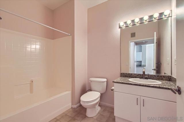 Image 16 of 22 For 1643 6th Ave  208