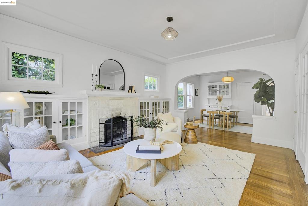 1133 Norwood Ave