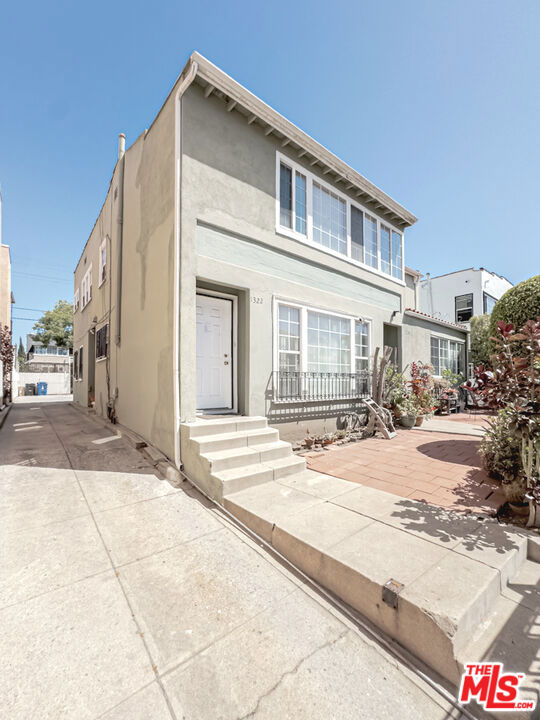 1322 S Bronson Avenue, Los Angeles CA: https://media.crmls.org/mediaz/4e4a4b4b-ba01-439d-819a-d57e22916eca.jpg