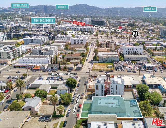 5621 Klump Avenue, North Hollywood CA: https://media.crmls.org/mediaz/4e4ab69f-f347-4851-9bf0-d2353811dcc8.jpg
