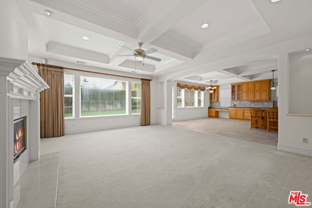 1756 Ruhland Avenue, Manhattan Beach CA: https://media.crmls.org/mediaz/4e4b6f0d-cef1-4dae-9834-250064c37436.jpg
