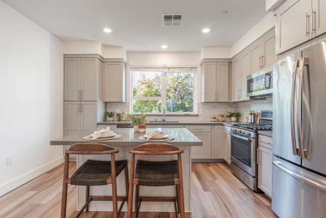 Image 12 of 34 For 975 41st Street 135