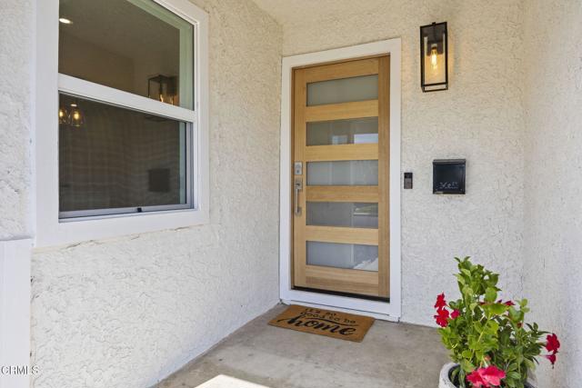 Detail Gallery Image 4 of 27 For 1711 Rialto St, Oxnard,  CA 93035 - 3 Beds | 2 Baths