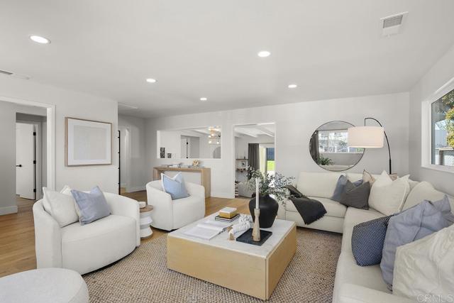 Detail Gallery Image 9 of 55 For 4443 Del Monte Ave, San Diego,  CA 92107 - 3 Beds | 2 Baths