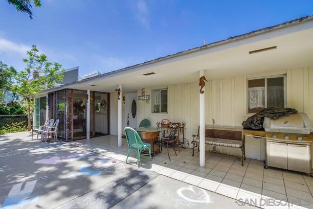 2499 Jefferson St., Carlsbad, California 92008, 3 Bedrooms Bedrooms, ,2 BathroomsBathrooms,Single Family Residence,For Sale,Jefferson St.,230015885SD