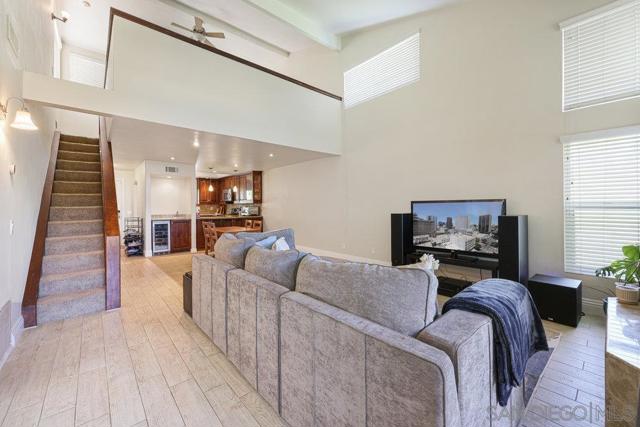 17706 Villamoura Dr, Poway CA: https://media.crmls.org/mediaz/4e4e86d2-8b05-4bea-b002-6c712255f9d9.jpg