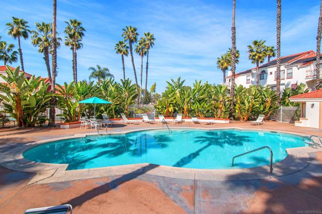 9342 Twin Trails Drive, San Diego CA: https://media.crmls.org/mediaz/4e4e951d-3a23-4612-8bb9-6054f3fddb87.jpg