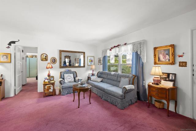 10705 Louisa Dr., La Mesa CA: https://media.crmls.org/mediaz/4e4fa5bd-c5ba-4e5c-a29a-35d50beabf4e.jpg