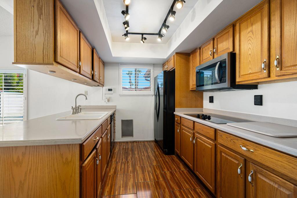 MLS #219139226DA image #9