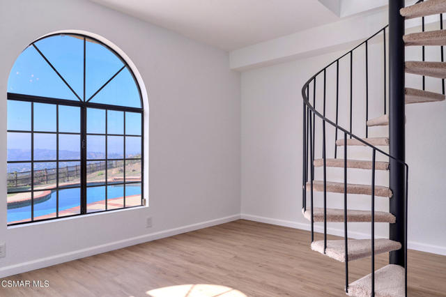 751 Wildwood Avenue, Thousand Oaks CA: https://media.crmls.org/mediaz/4e507952-f966-4e38-b4dc-c3de79ebbb94.jpg