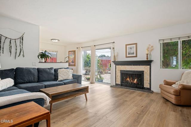 2203 Fawn Place, Ventura CA: https://media.crmls.org/mediaz/4e50910e-17f6-4709-9780-881405b517ed.jpg
