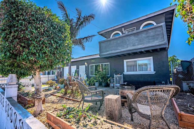 Detail Gallery Image 3 of 27 For 1016 Delaware St, Imperial Beach,  CA 91932 - 4 Beds | 2/1 Baths