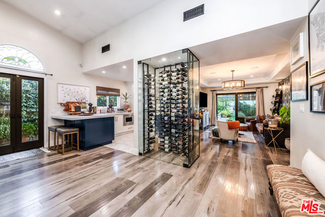 4635 Bellflower Avenue, North Hollywood CA: https://media.crmls.org/mediaz/4e51ac77-61e2-4656-8e83-3abbeca0db00.jpg