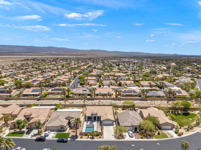 3764 Vista Dunes, Palm Springs CA: https://media.crmls.org/mediaz/4e521c0d-61df-4db8-bcb6-bc5e9e4d40fc.jpg