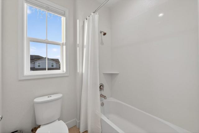 1360 Golden Eagle Drive, Morgan Hill CA: https://media.crmls.org/mediaz/4e531560-aa92-4fce-b4fd-46c10dda0c48.jpg