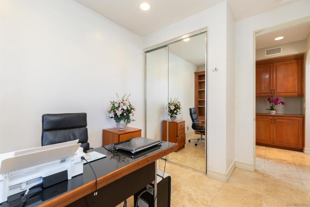 18520 Lancashire Way - photo 16