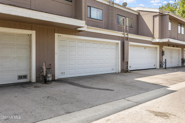 12521 Bradley Avenue, Sylmar CA: https://media.crmls.org/mediaz/4e53ef0e-1830-44e9-a80c-4ccb74bdcd28.jpg