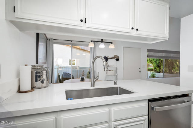 Detail Gallery Image 3 of 47 For 1209 Ramona Dr, Newbury Park,  CA 91320 - 2 Beds | 1/1 Baths