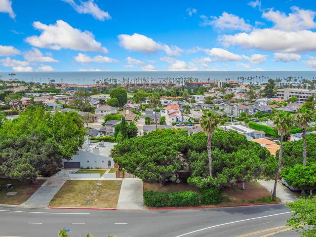 7940 La Jolla Shores Dr, La Jolla CA: https://media.crmls.org/mediaz/4e550488-2598-40b0-944f-d279fff8a5a2.jpg