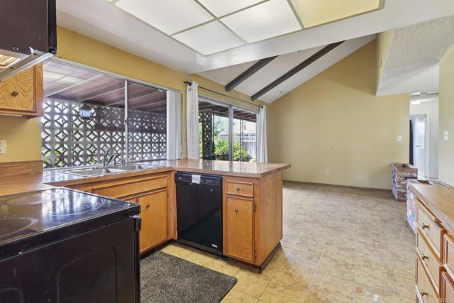 Detail Gallery Image 15 of 38 For 1420 Ocala Ct, Chula Vista,  CA 91911 - 4 Beds | 2 Baths