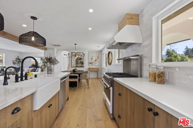 431 Montana Circle, Ojai CA: https://media.crmls.org/mediaz/4e579382-4acb-47b4-b9f2-36424bc69499.jpg
