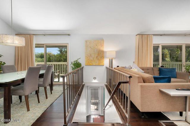 202 Estrellita Lane, Oak Park CA: https://media.crmls.org/mediaz/4e5950ae-7c29-4c51-b8ee-6ba0f7347064.jpg