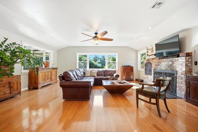 11265 Canyon Drive, San Jose CA: https://media.crmls.org/mediaz/4e59bb89-c1c8-4e77-857e-e7e52cf5b54f.jpg