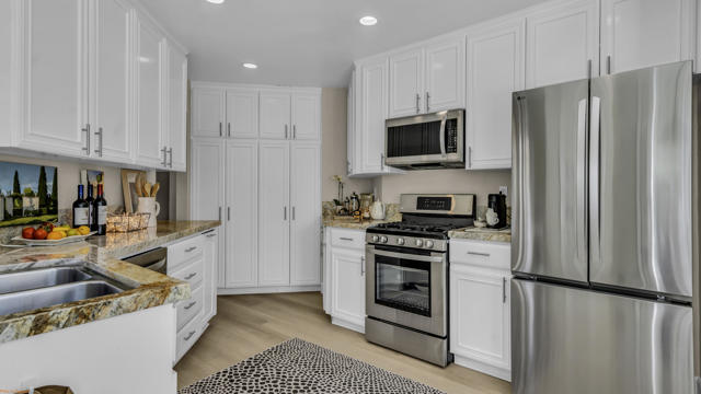 105 Brandigo Circle, Palm Desert, CA 92211